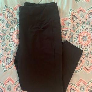 Black DSG 7/8 Leggings with pockets